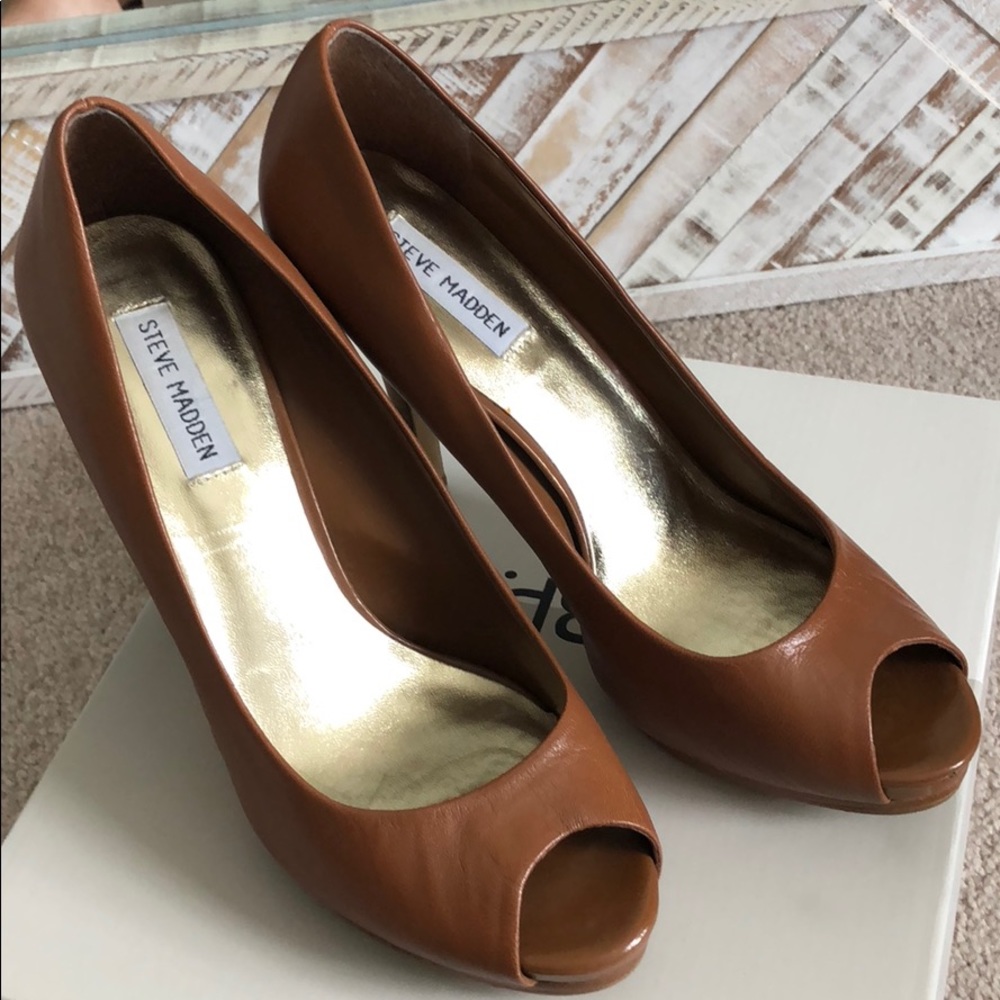 Steve Madden p-emilee pumps